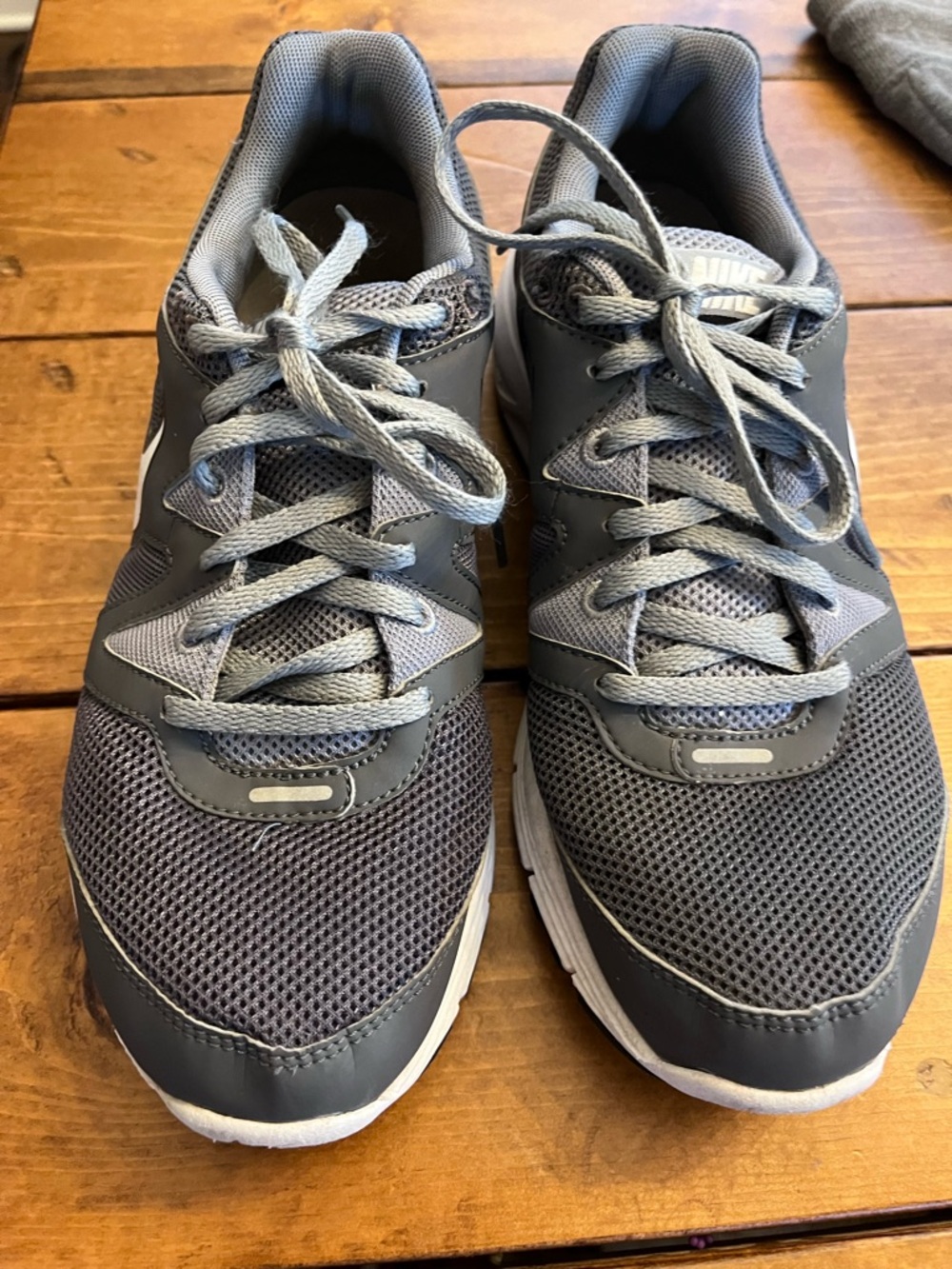 Nike women’s Gray and Light Gray Athletic Running Sneakers 9